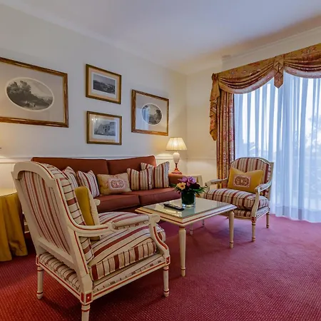Отель Olissippo Lapa Palace - The Leading Of The World 5*