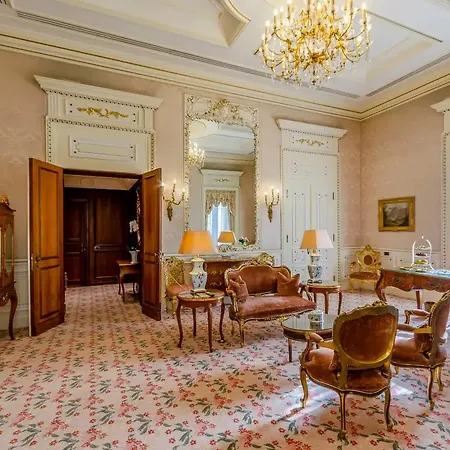 호텔 Olissippo Lapa Palace - The Leading Of The World