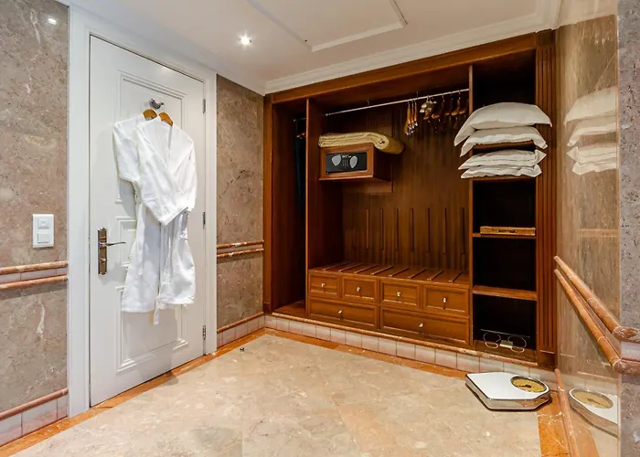 Hotel Olissippo Lapa Palace - The Leading Of The World 5*