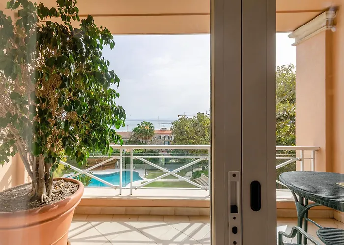 Olissippo Lapa Palace - The Leading Of The World Hotel 5*