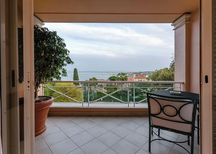 Olissippo Lapa Palace - The Leading Of The World Hotel